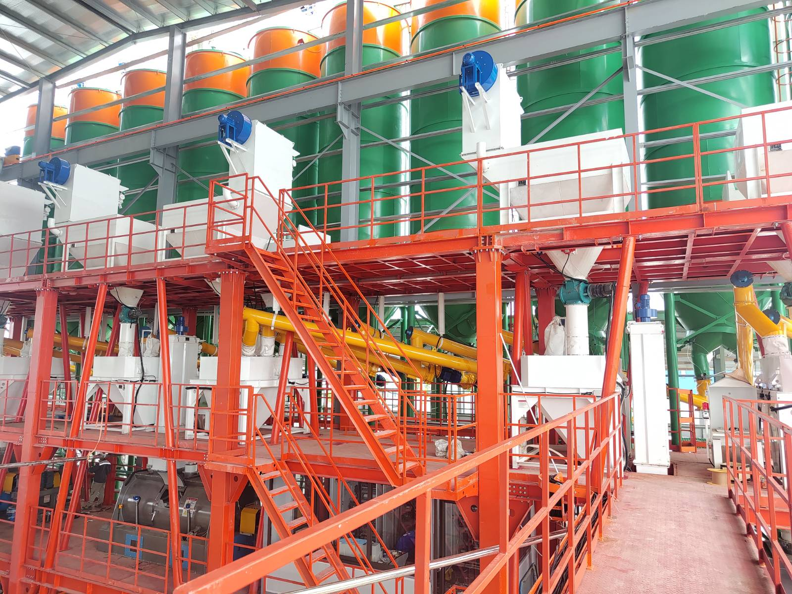Latest company case about Qingchi Custom Tile Adhesive Production Line Under Installation in Vietnam